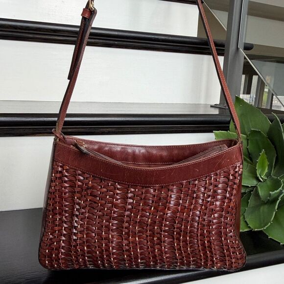 Etienne Aigner Genuine Leather Woven Shoulder handbag  Purse vintage vibe - Picture 3 of 13